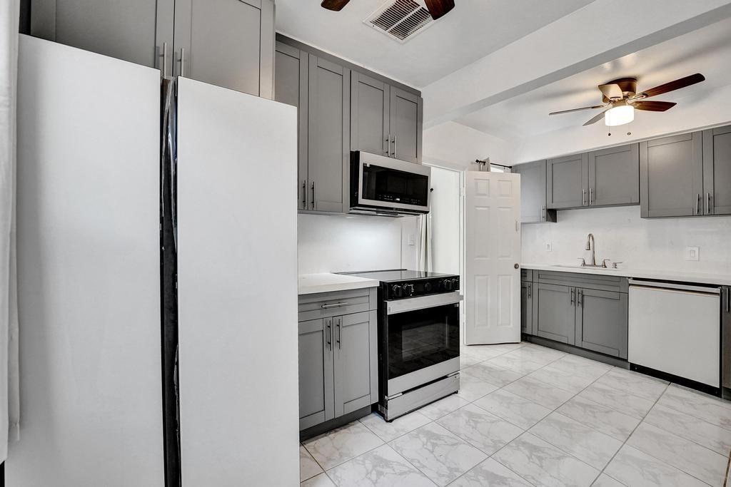 REV PLAT OF PORT OF BLK - Residential