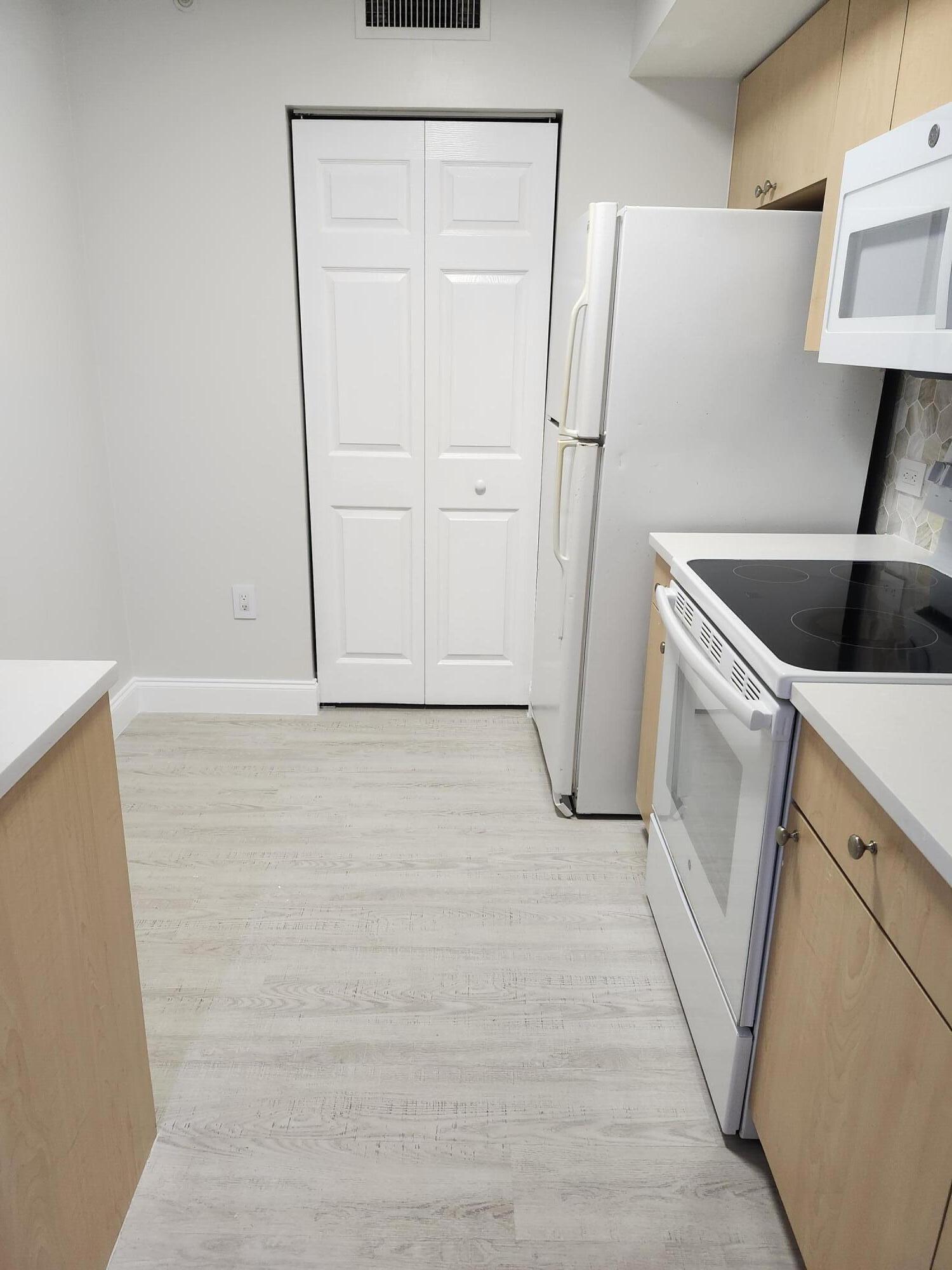 VILLA DEL SOL CONDO - Residential