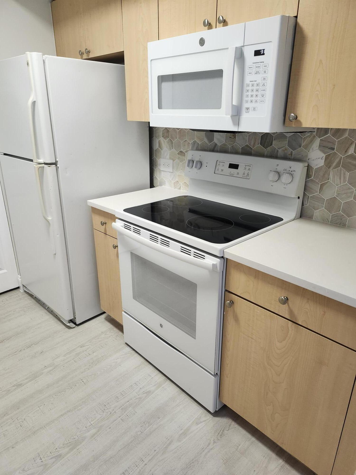 VILLA DEL SOL CONDO - Residential