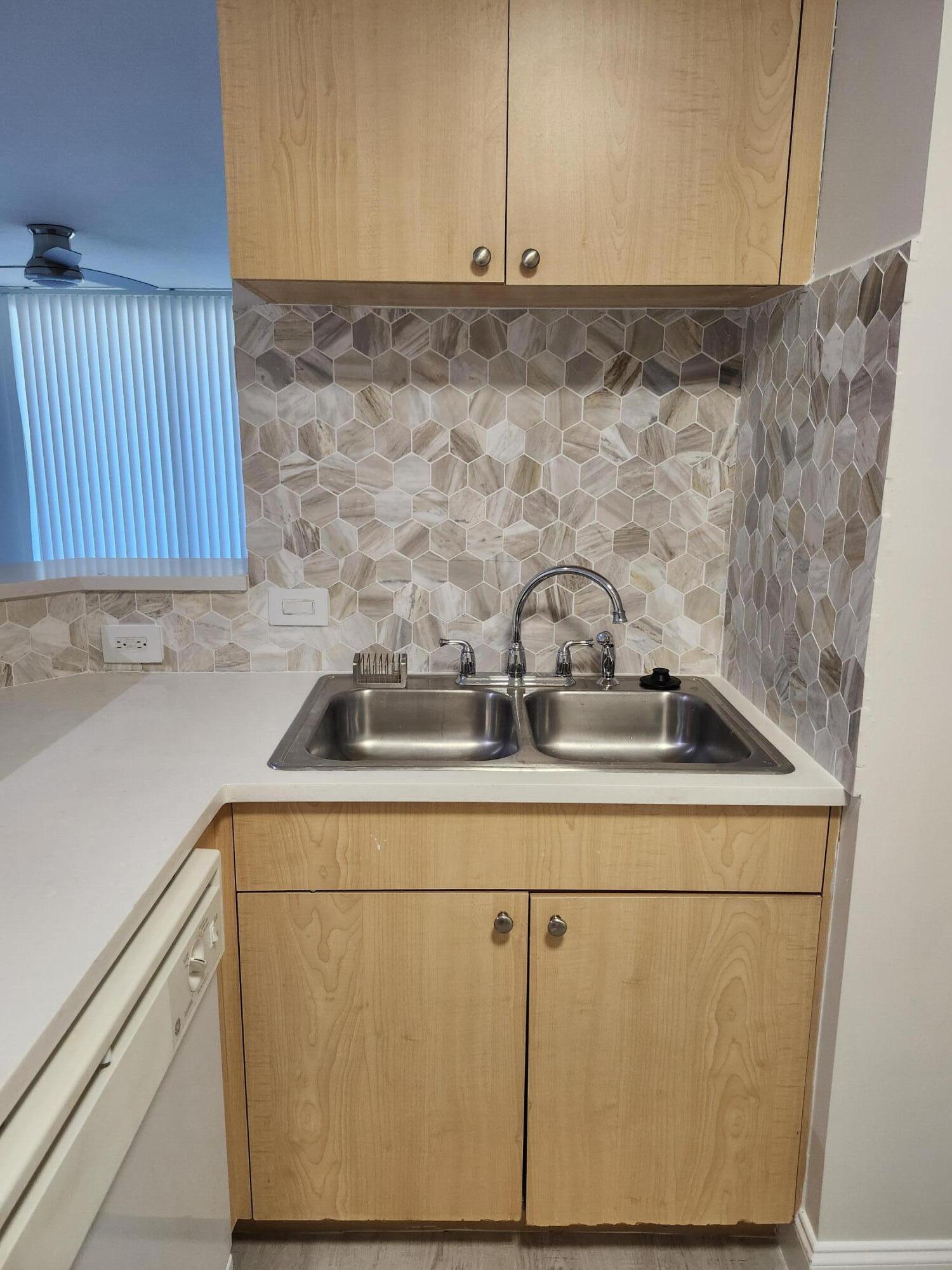 VILLA DEL SOL CONDO - Residential