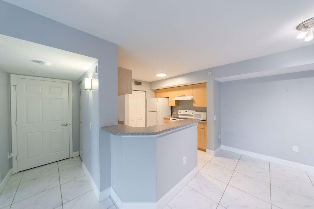 View photos, virtual tours, details... 505 Villa Circle