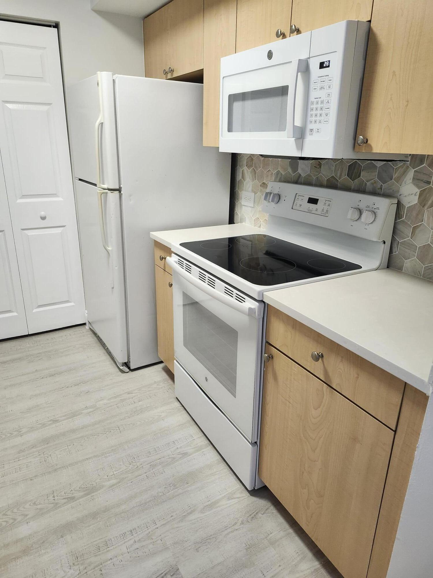 VILLA DEL SOL CONDO - Residential