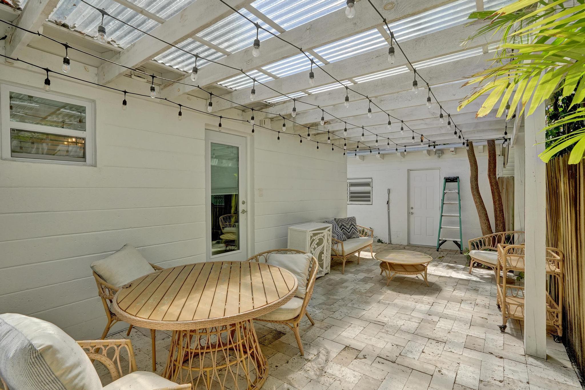 COLEE HAMMOCK - Residential