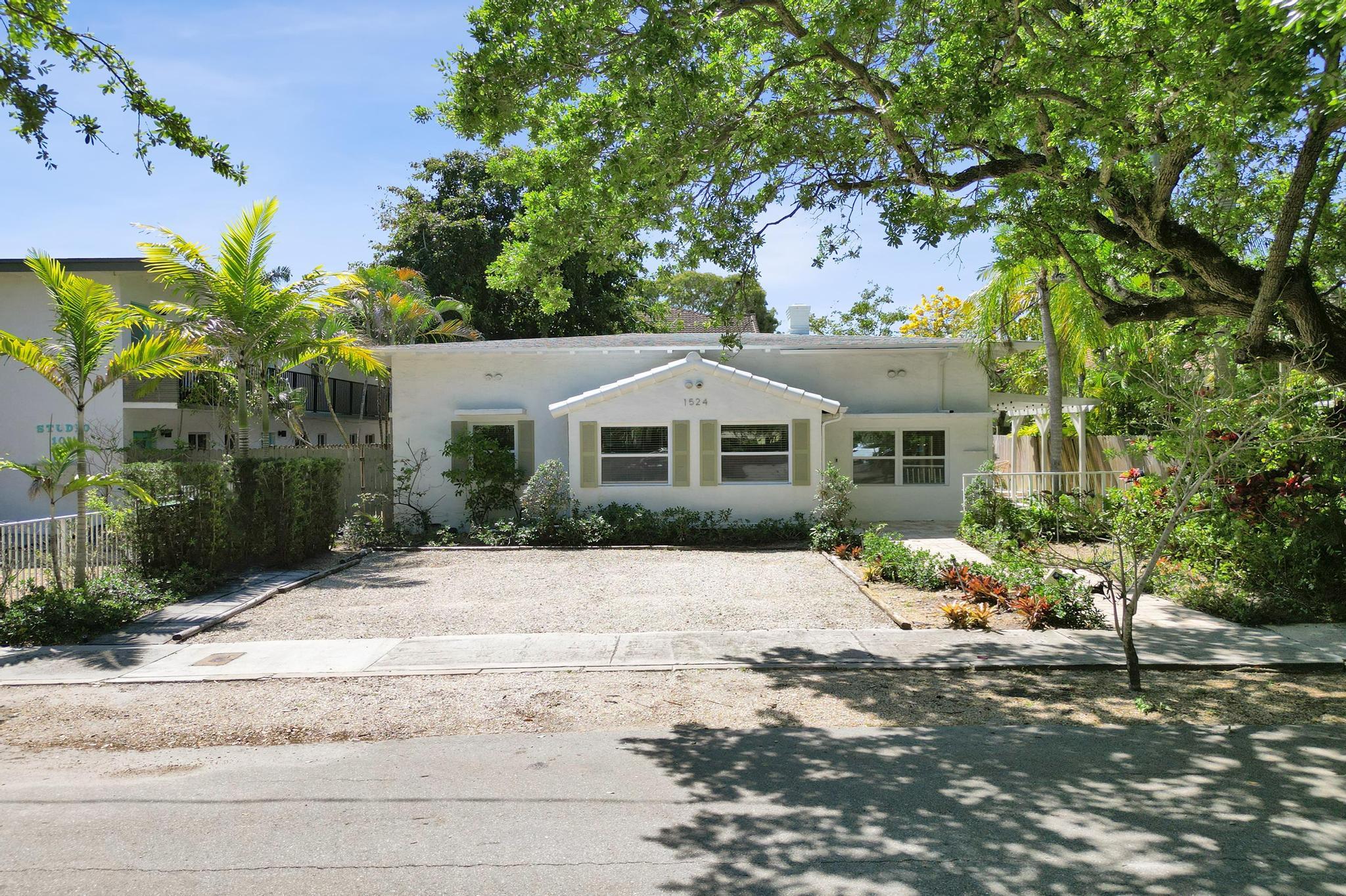 COLEE HAMMOCK - Residential