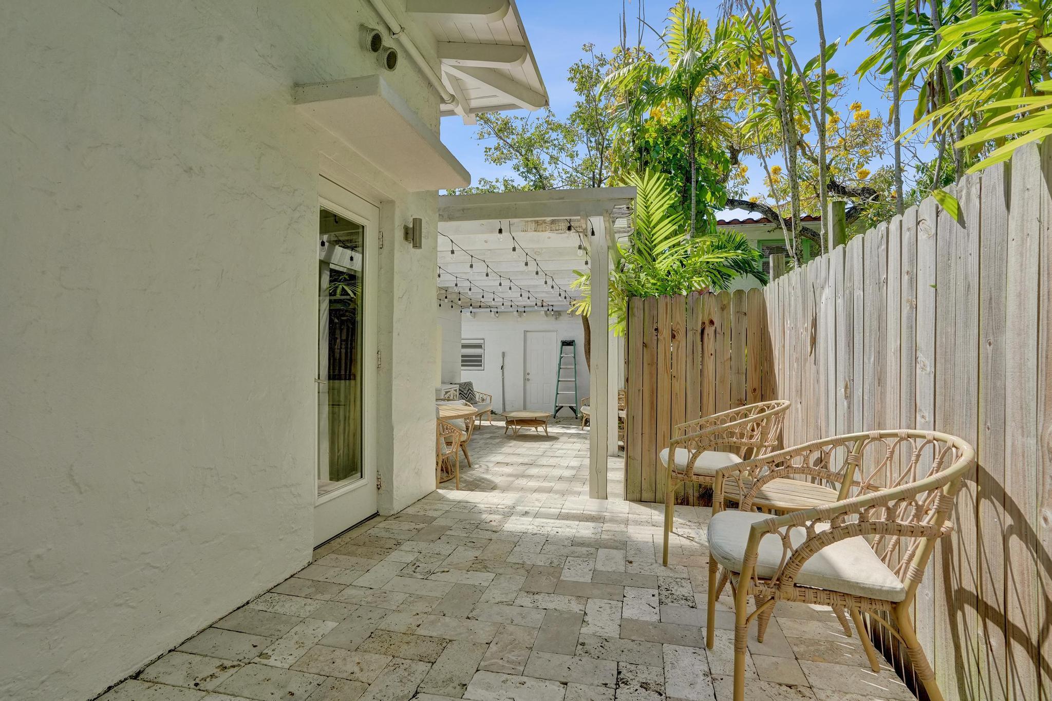 COLEE HAMMOCK - Residential