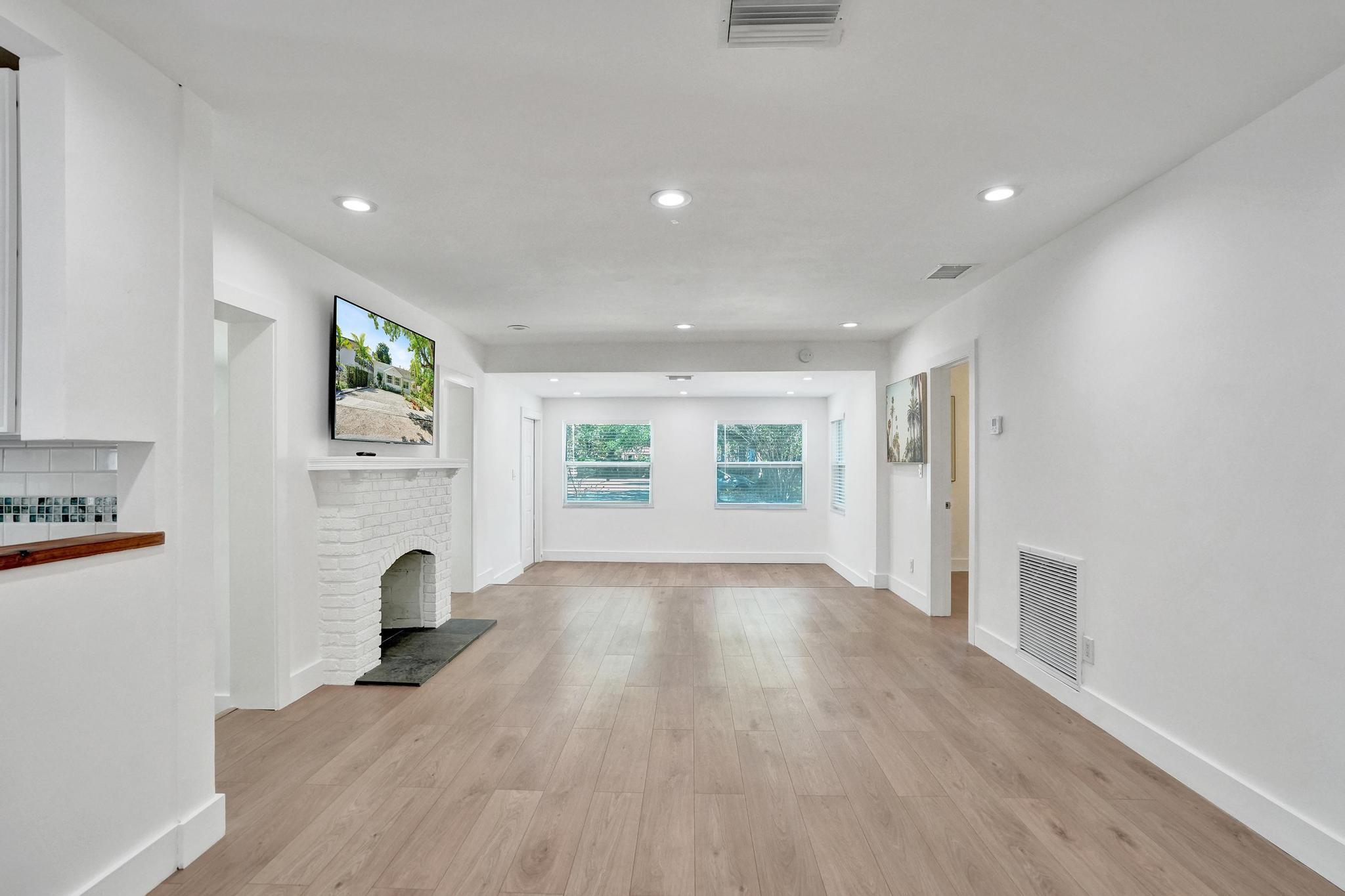 COLEE HAMMOCK - Residential