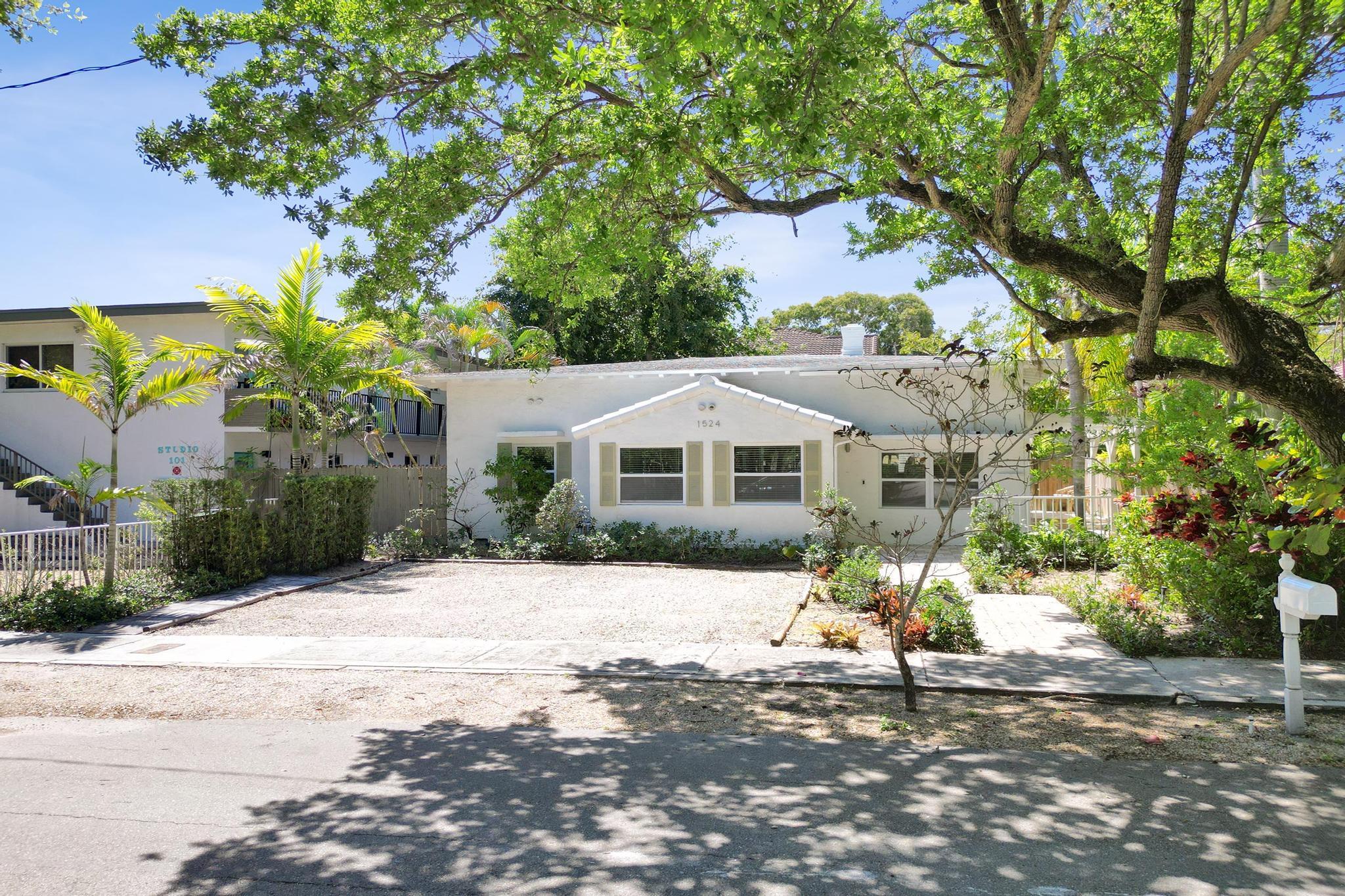 COLEE HAMMOCK - Residential