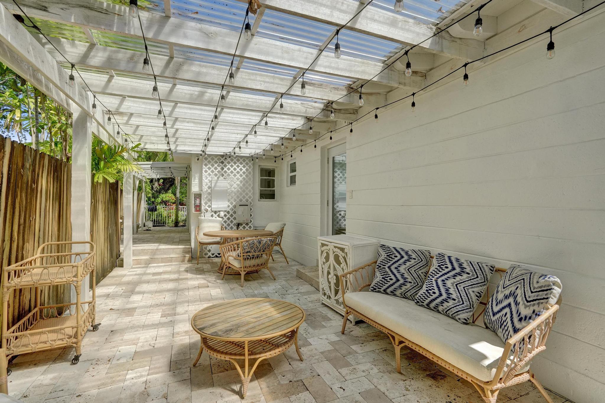 COLEE HAMMOCK - Residential