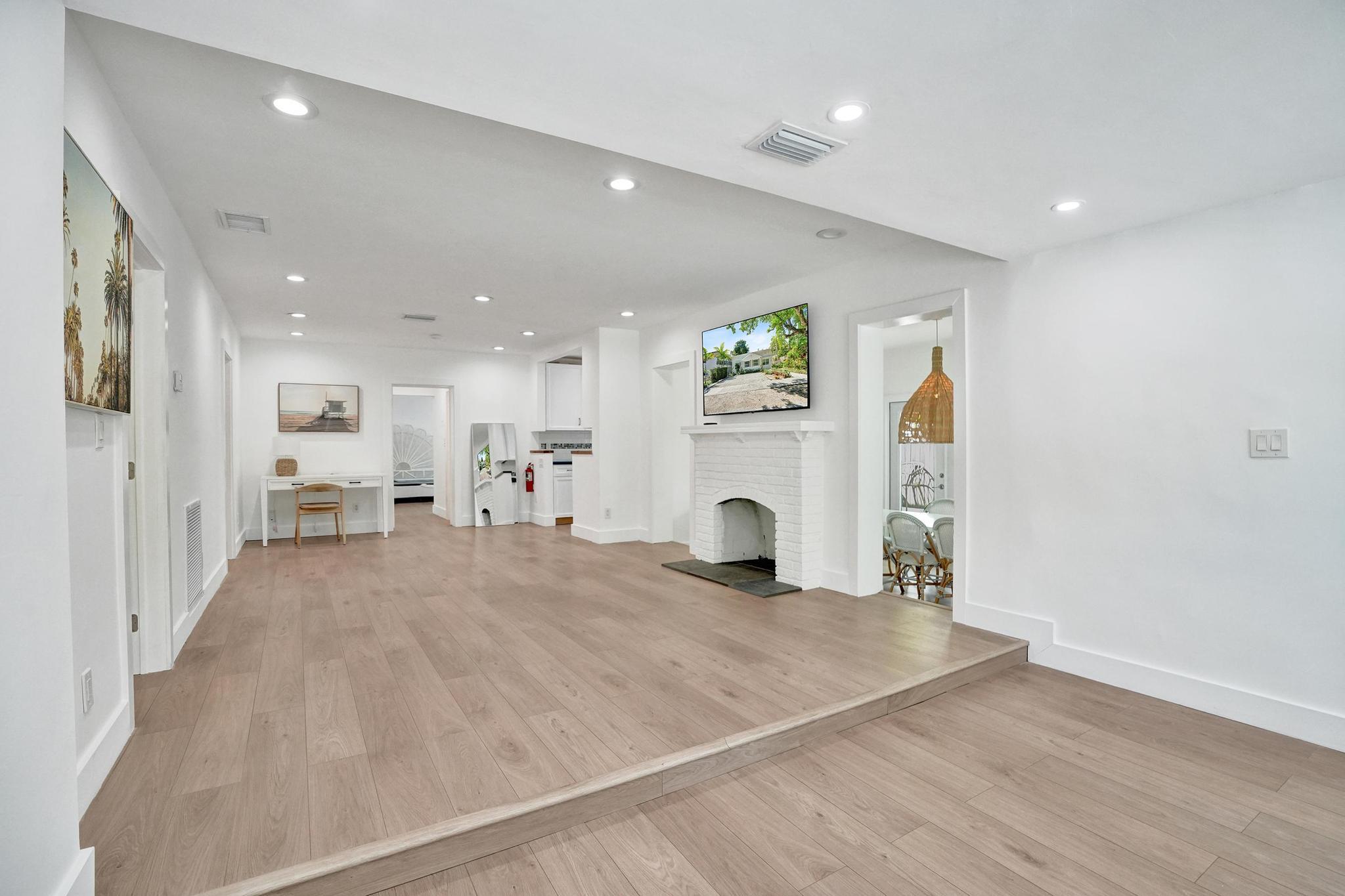 COLEE HAMMOCK - Residential