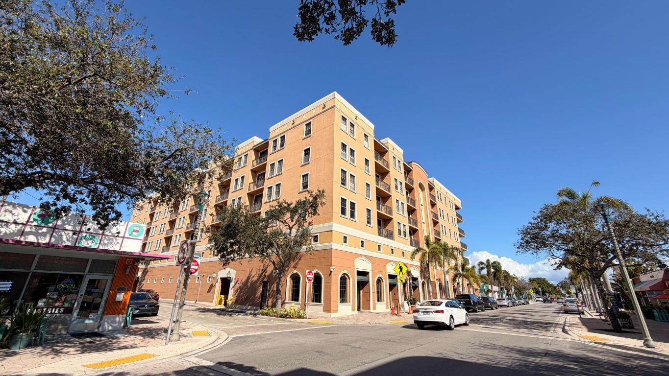 511 Lucerne Avenue 610