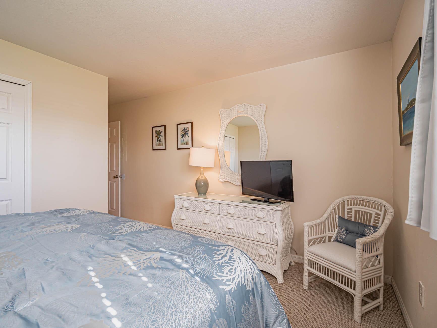 VISTA HARBOR CONDO BLDGS - Residential Lease