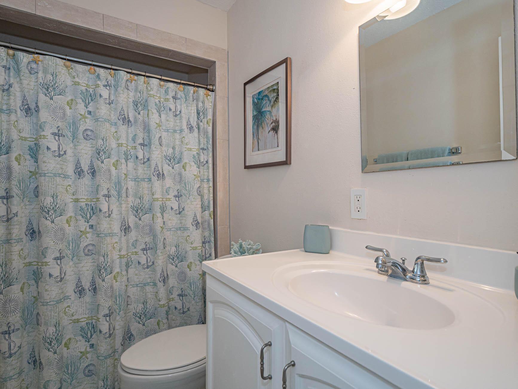 VISTA HARBOR CONDO BLDGS - Residential Lease