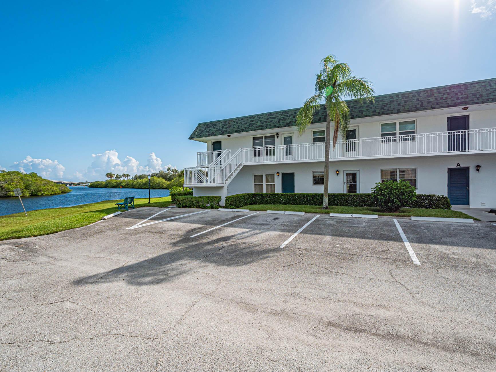 VISTA HARBOR CONDO BLDGS - Residential Lease