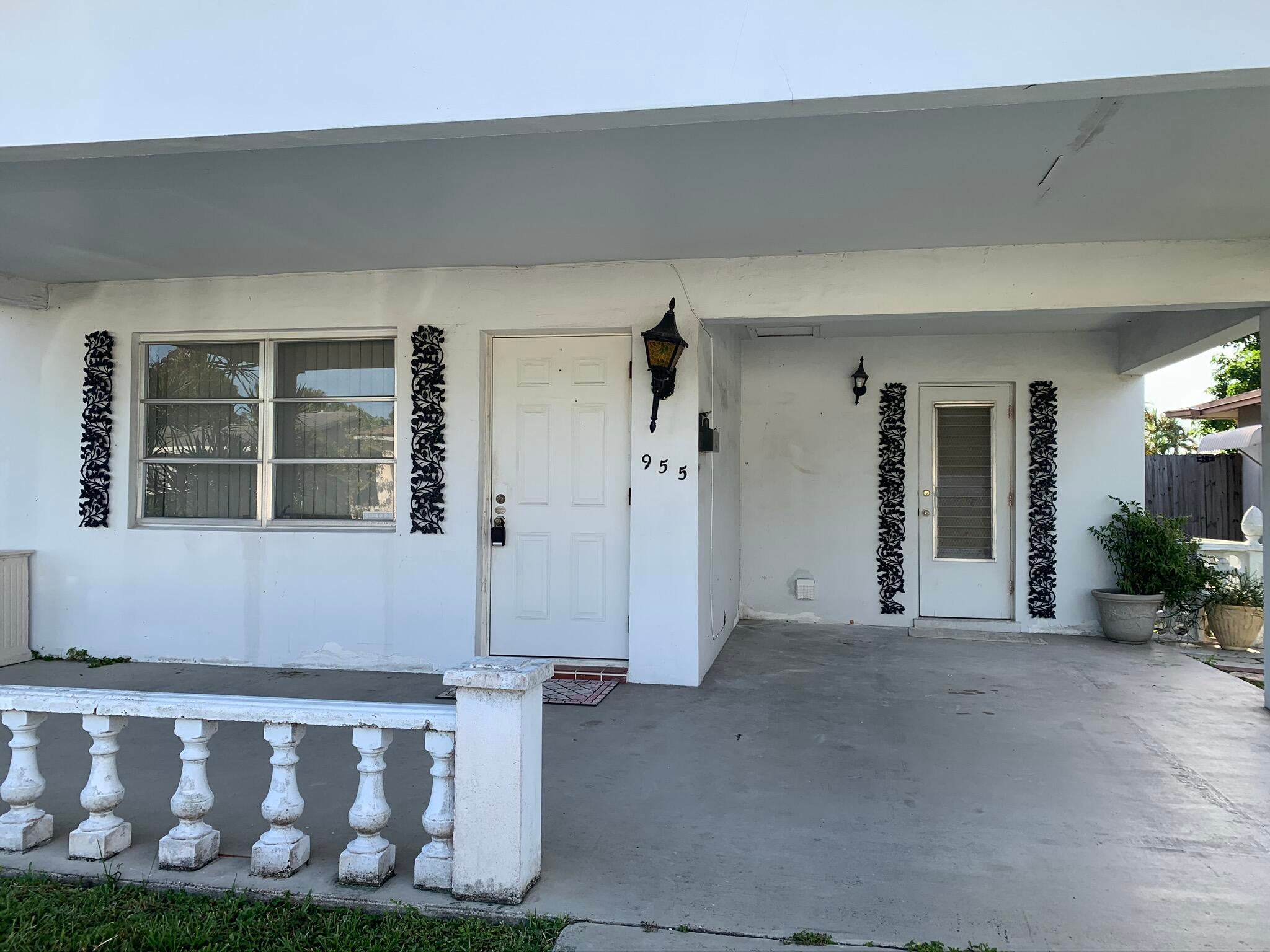 955 NW 69TH Avenue