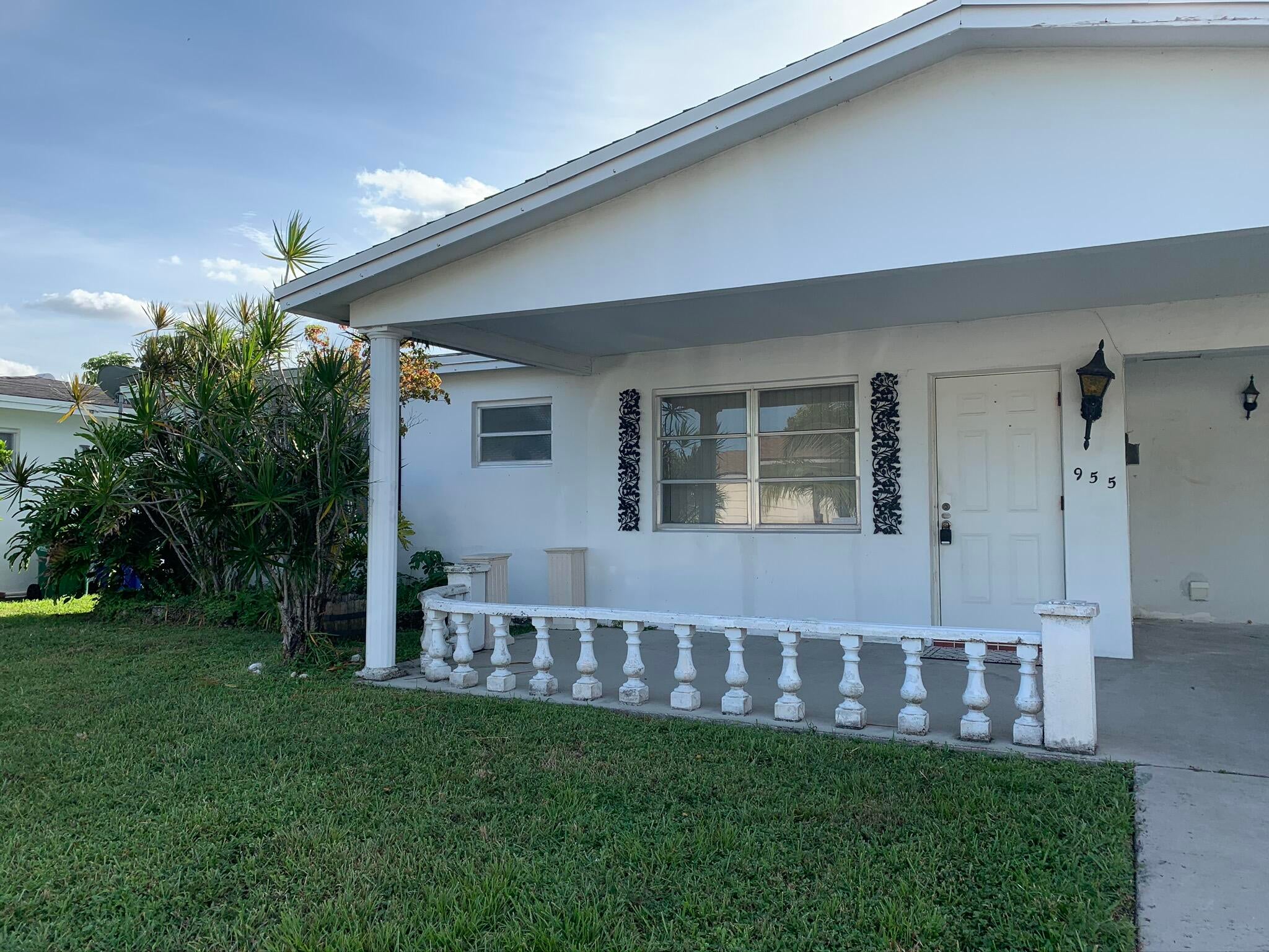 955 NW 69TH Avenue