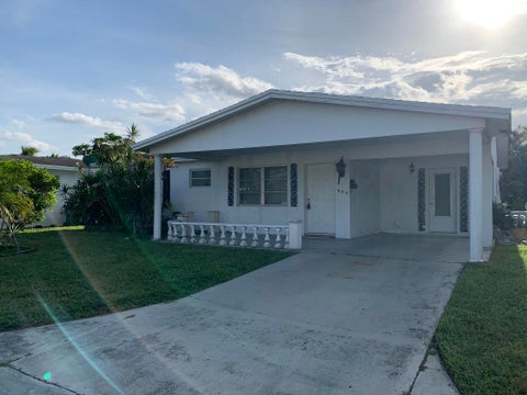 Photo of 955 NW 69TH Avenue, Margate, FL 33063 (MLS # B26068027)