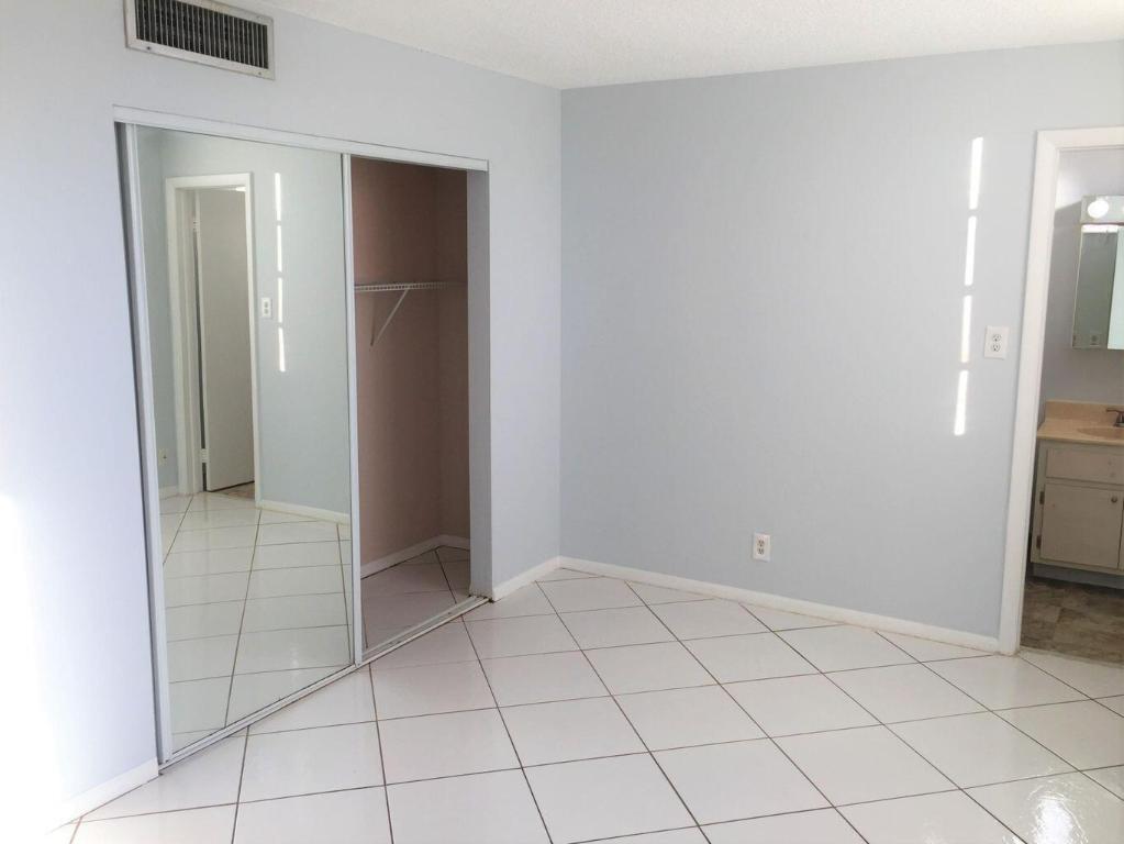 Boca Teeca Condoo 3 - Residential Lease