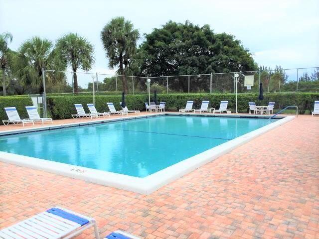 Boca Teeca Condoo 3 - Residential Lease