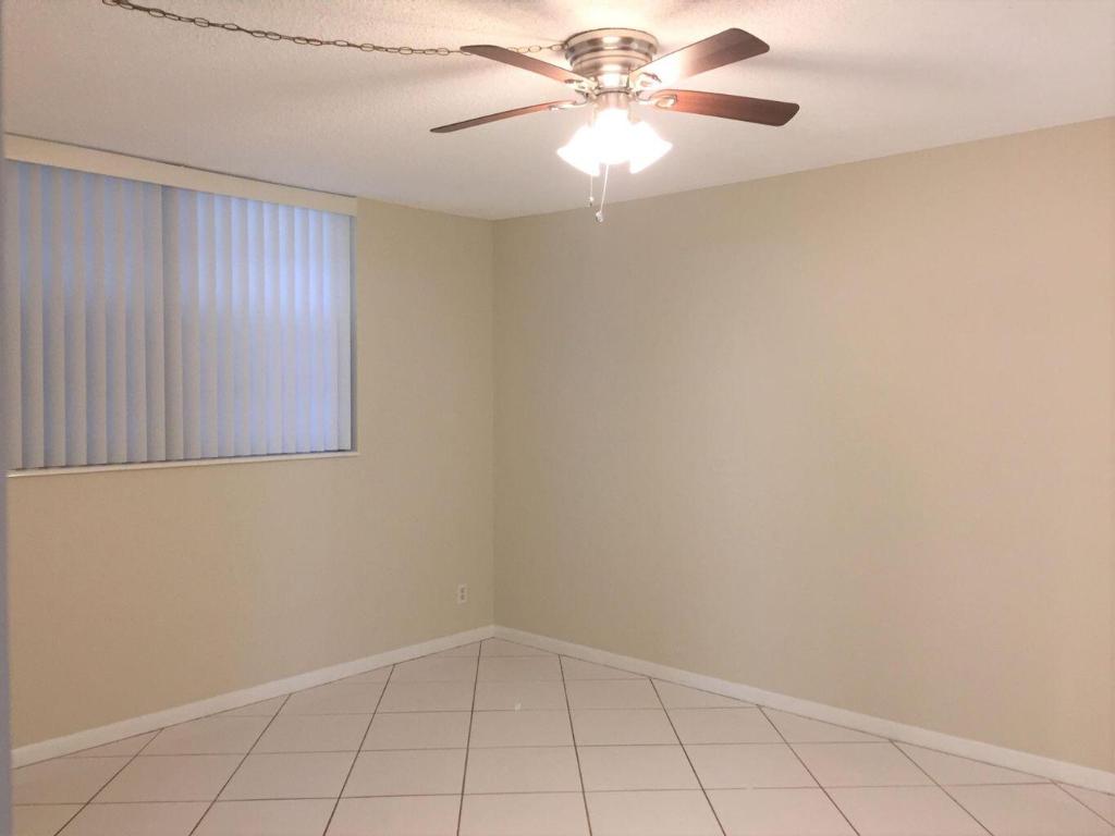 Boca Teeca Condoo 3 - Residential Lease