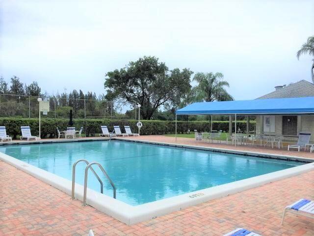 Boca Teeca Condoo 3 - Residential Lease