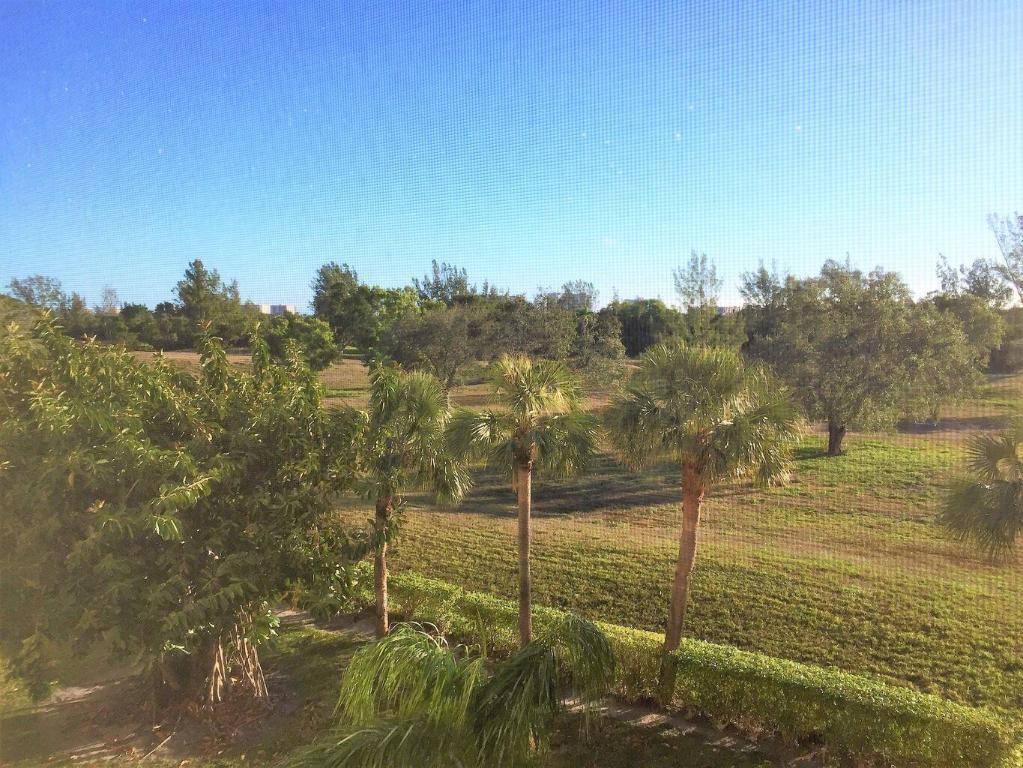 Boca Teeca Condoo 3 - Residential Lease