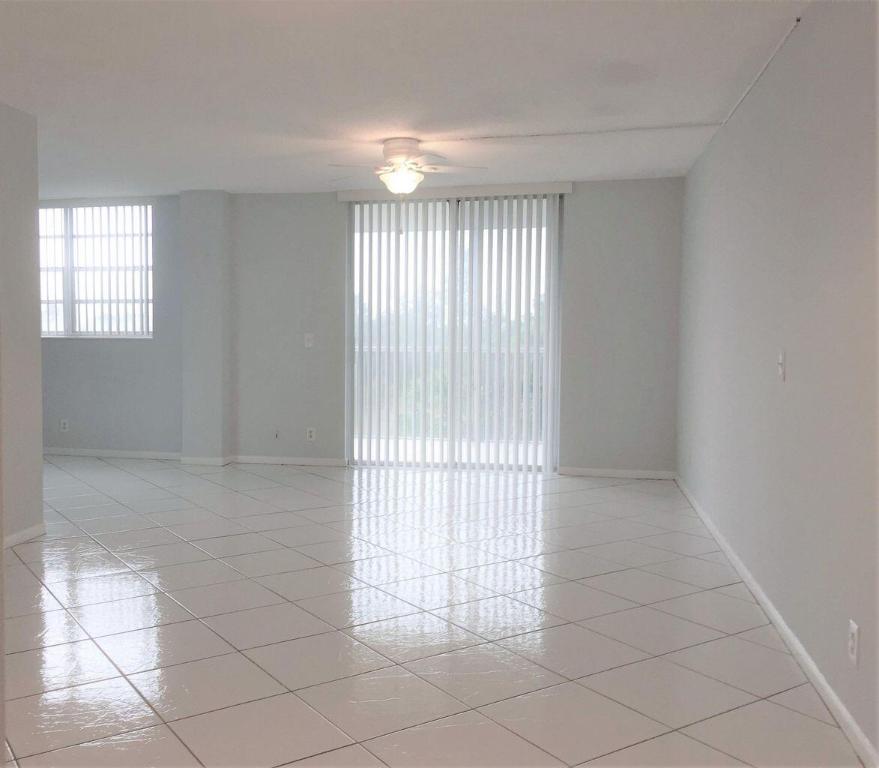 Boca Teeca Condoo 3 - Residential Lease