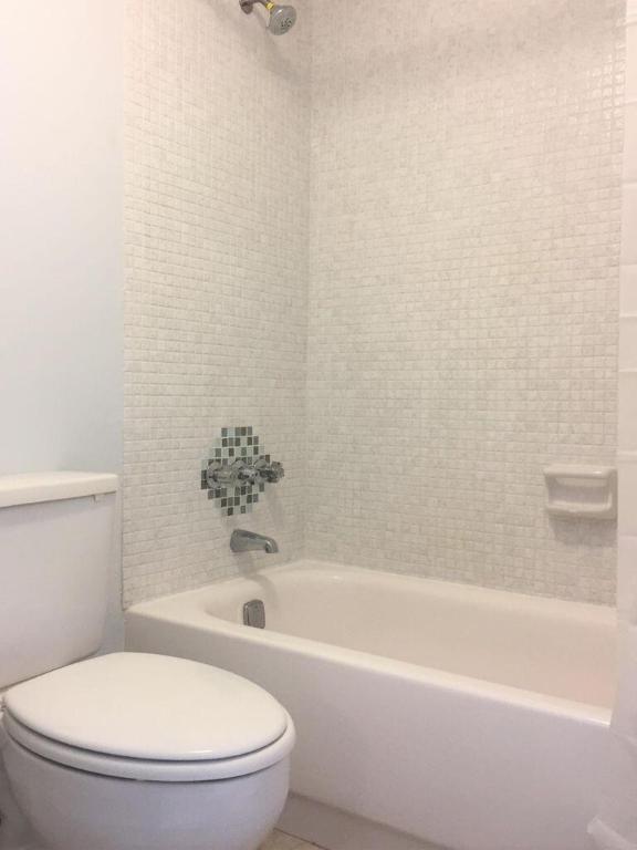 Boca Teeca Condoo 3 - Residential Lease