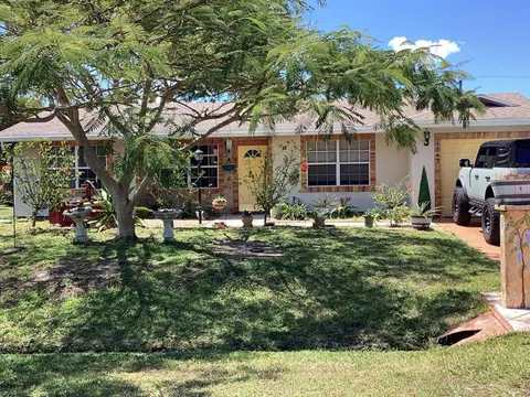 1742 SW Hampshire Ln, Port St Lucie, FL MLS: F10499017
