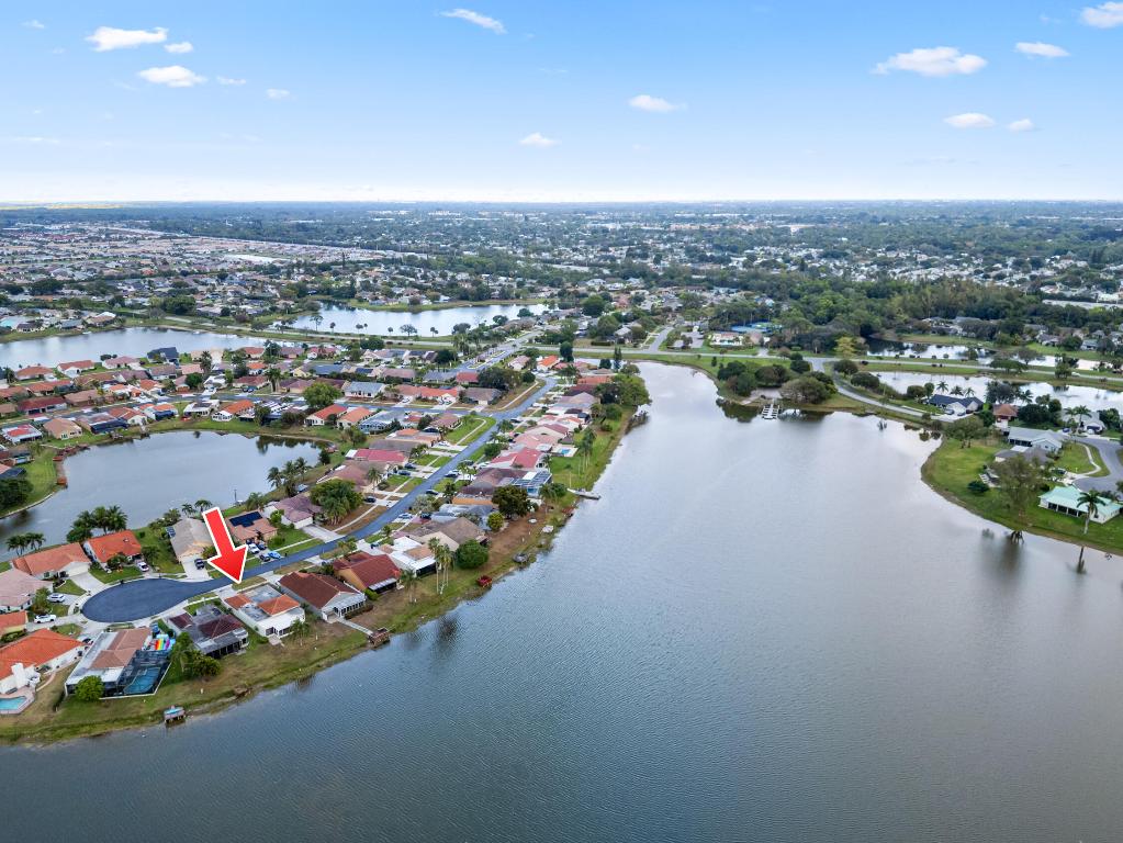 LAKES OF SHERBROOKE PH 3 - Residential