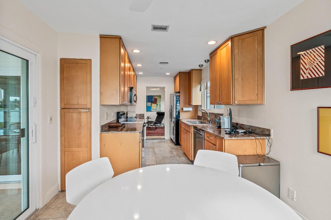 LAKES OF SHERBROOKE PH 3 - Residential