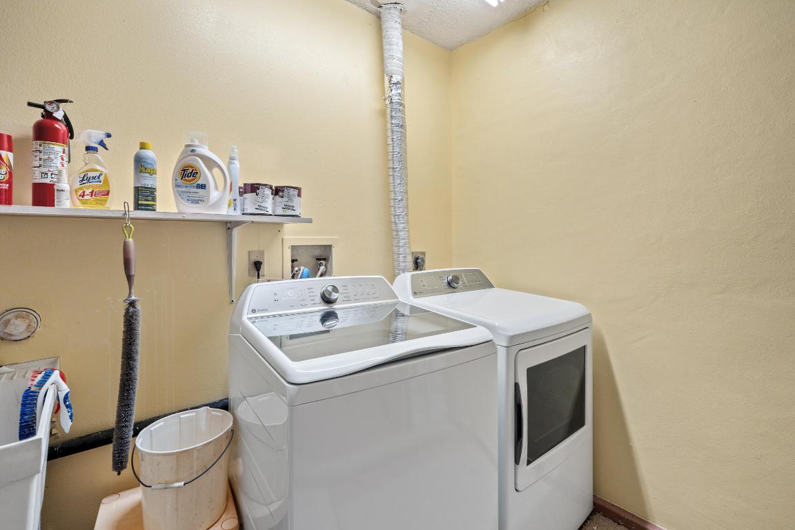 LAKES OF SHERBROOKE PH 3 - Residential