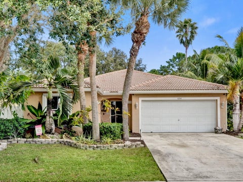 Photo of 6214 SAND HILLS Circle, Lake Worth, FL 33463 (MLS # B26088694)