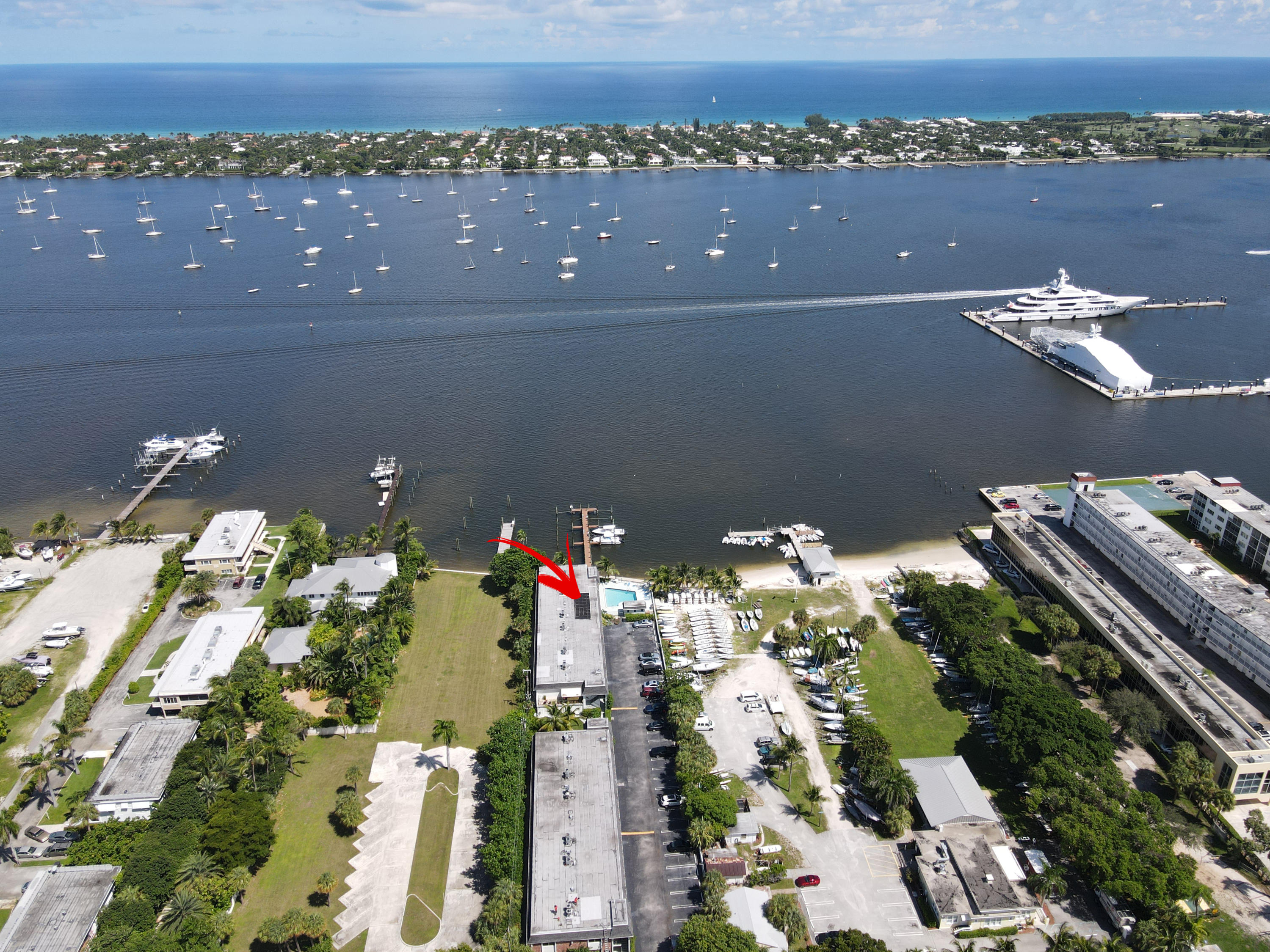 ETON HOUSE COND APTS LTS 37 TO 40 INC & SOVEREIGNT - Residential Lease