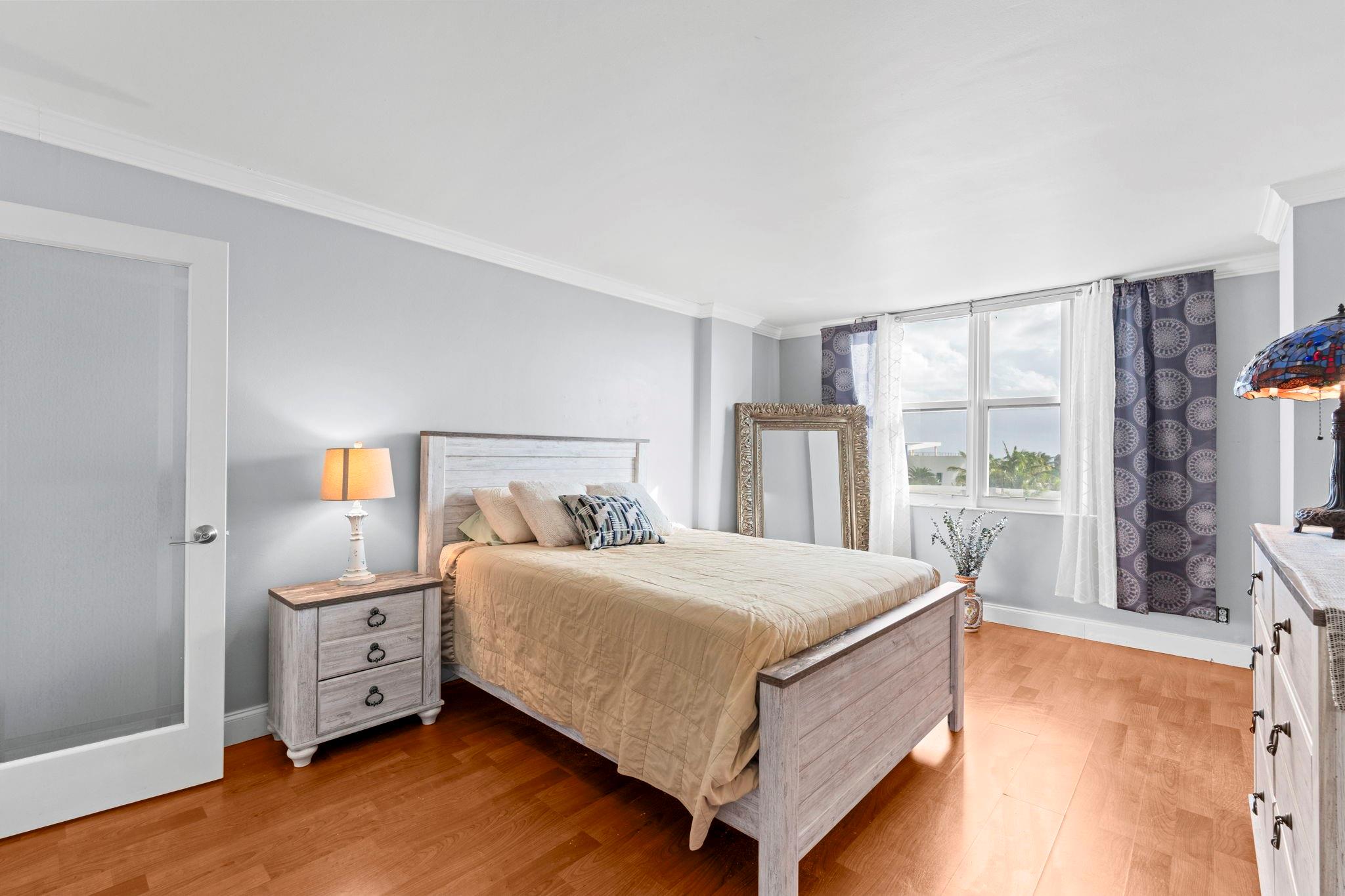 Jamaica House - Residential