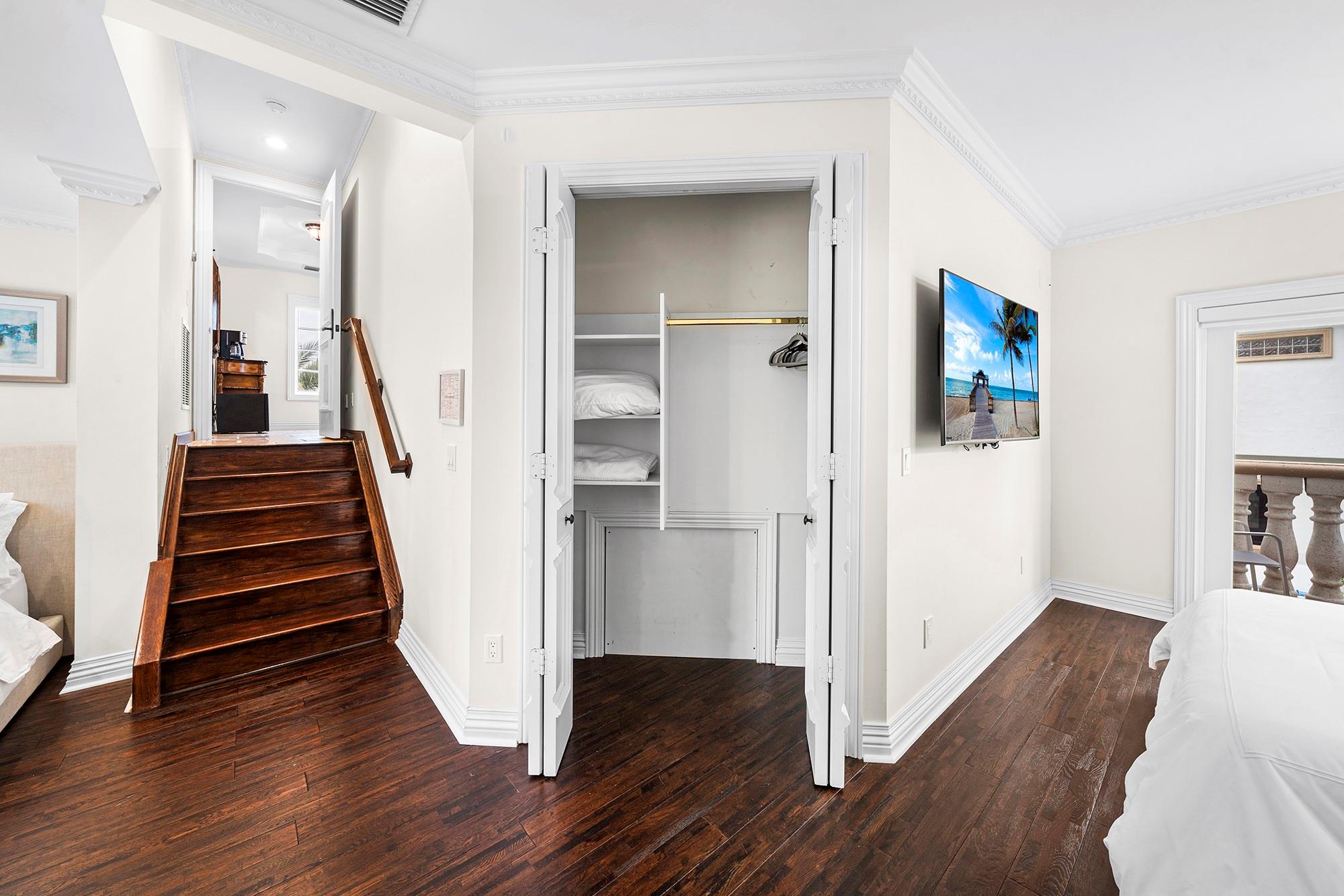 Lauderdale Beach 4-2 B - Residential Lease