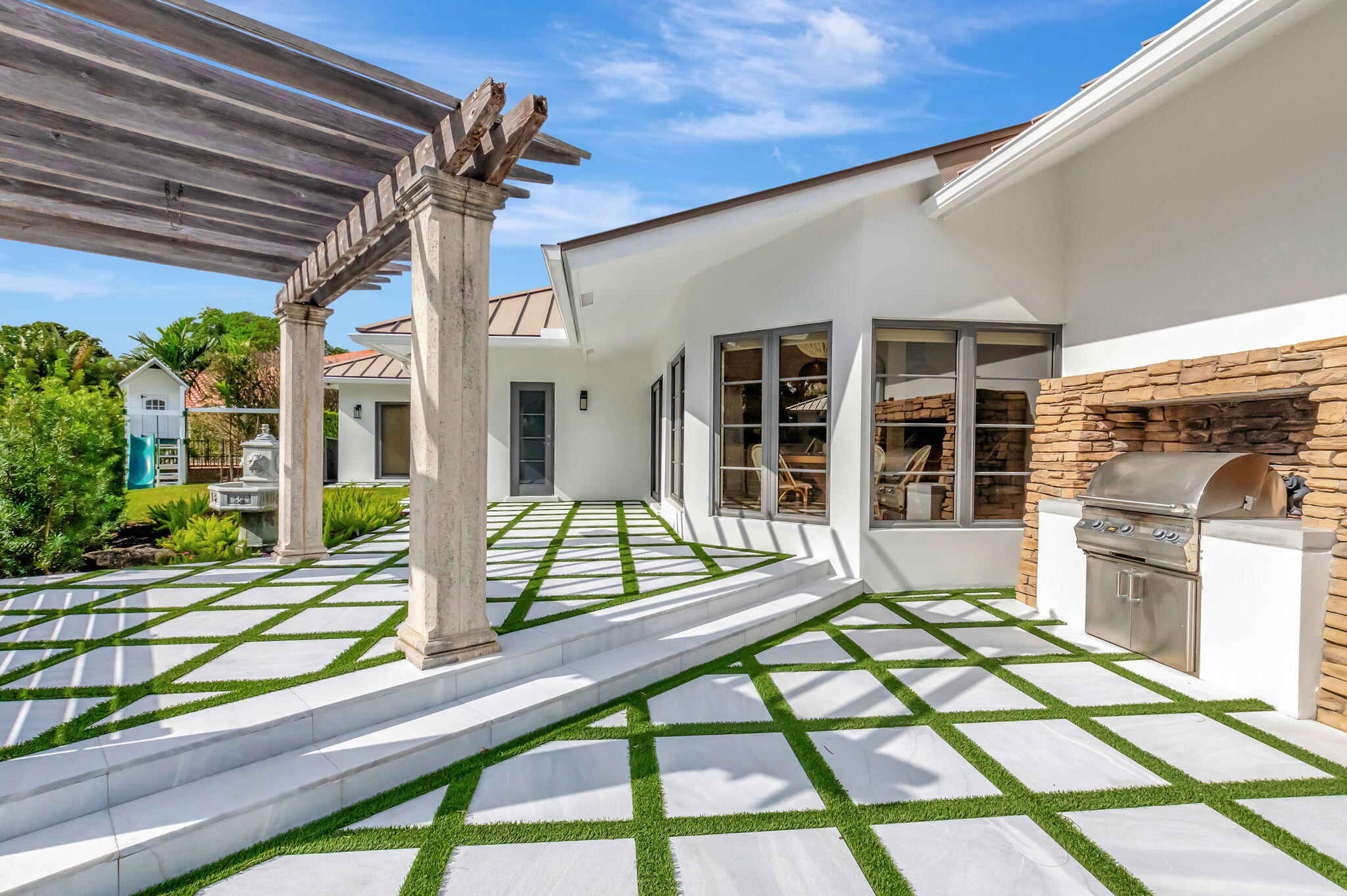 BOCA BAY COLONY - Residential