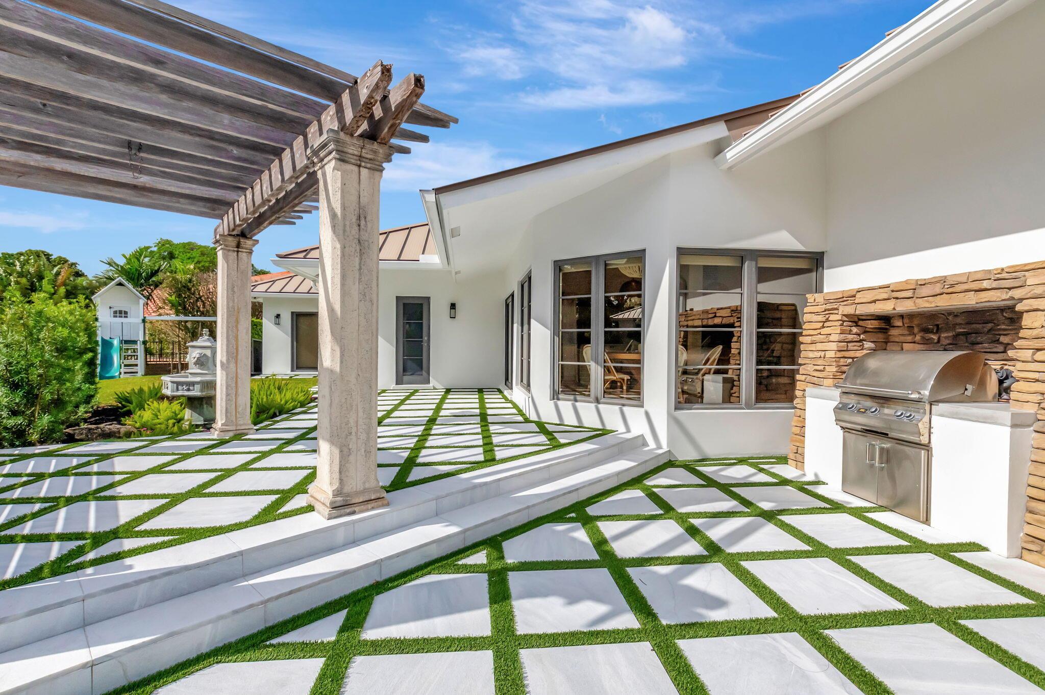 BOCA BAY COLONY - Residential