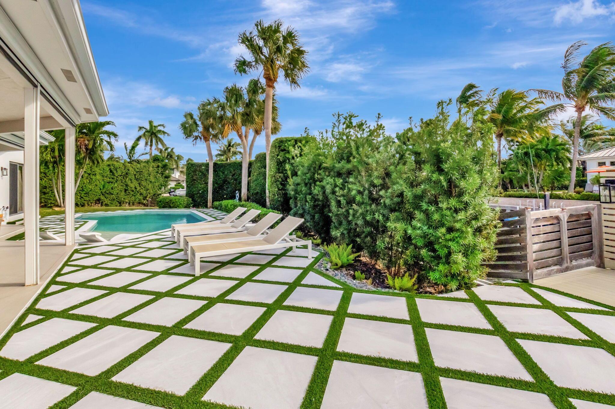 BOCA BAY COLONY - Residential