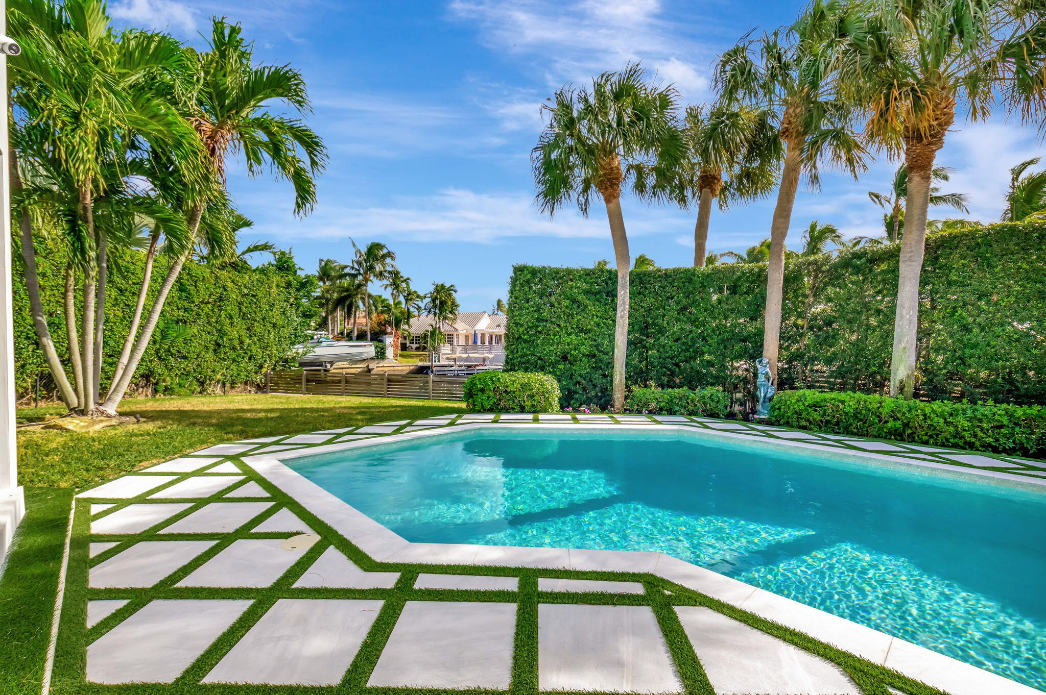 BOCA BAY COLONY - Residential