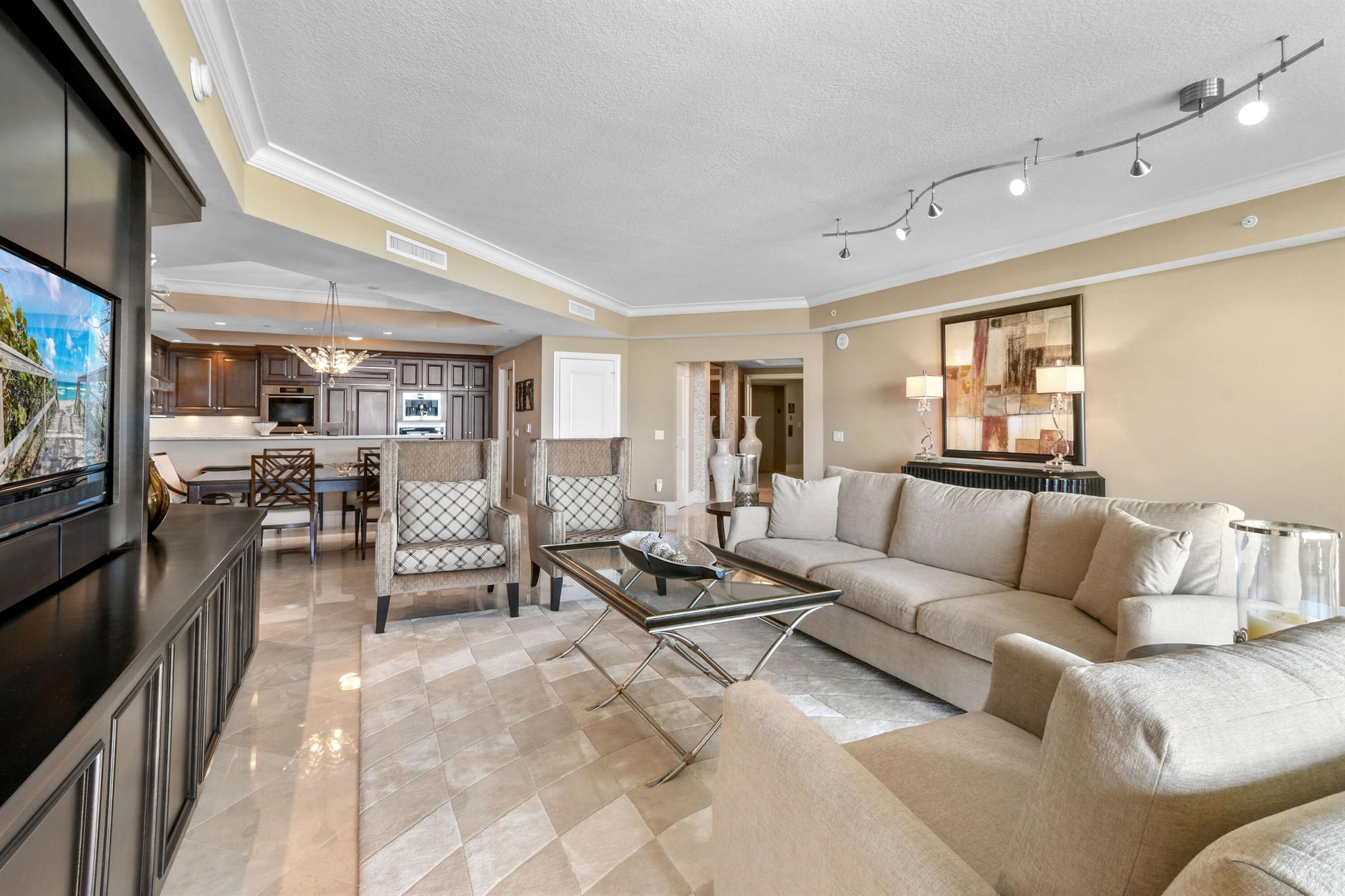 5050 N Ocean Drive 703