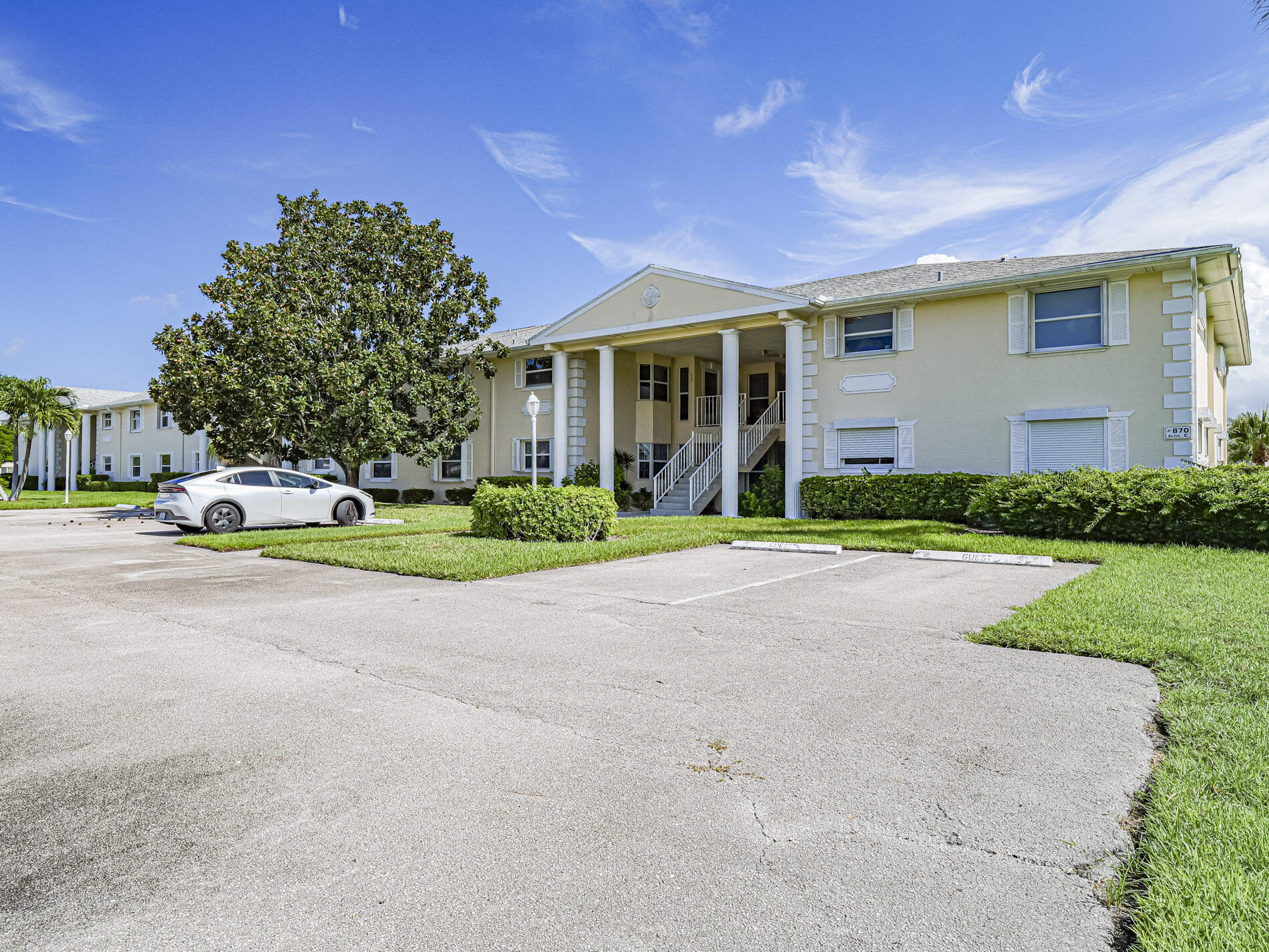 GROVE ISLE EAST CONDOMINIUM - Residential