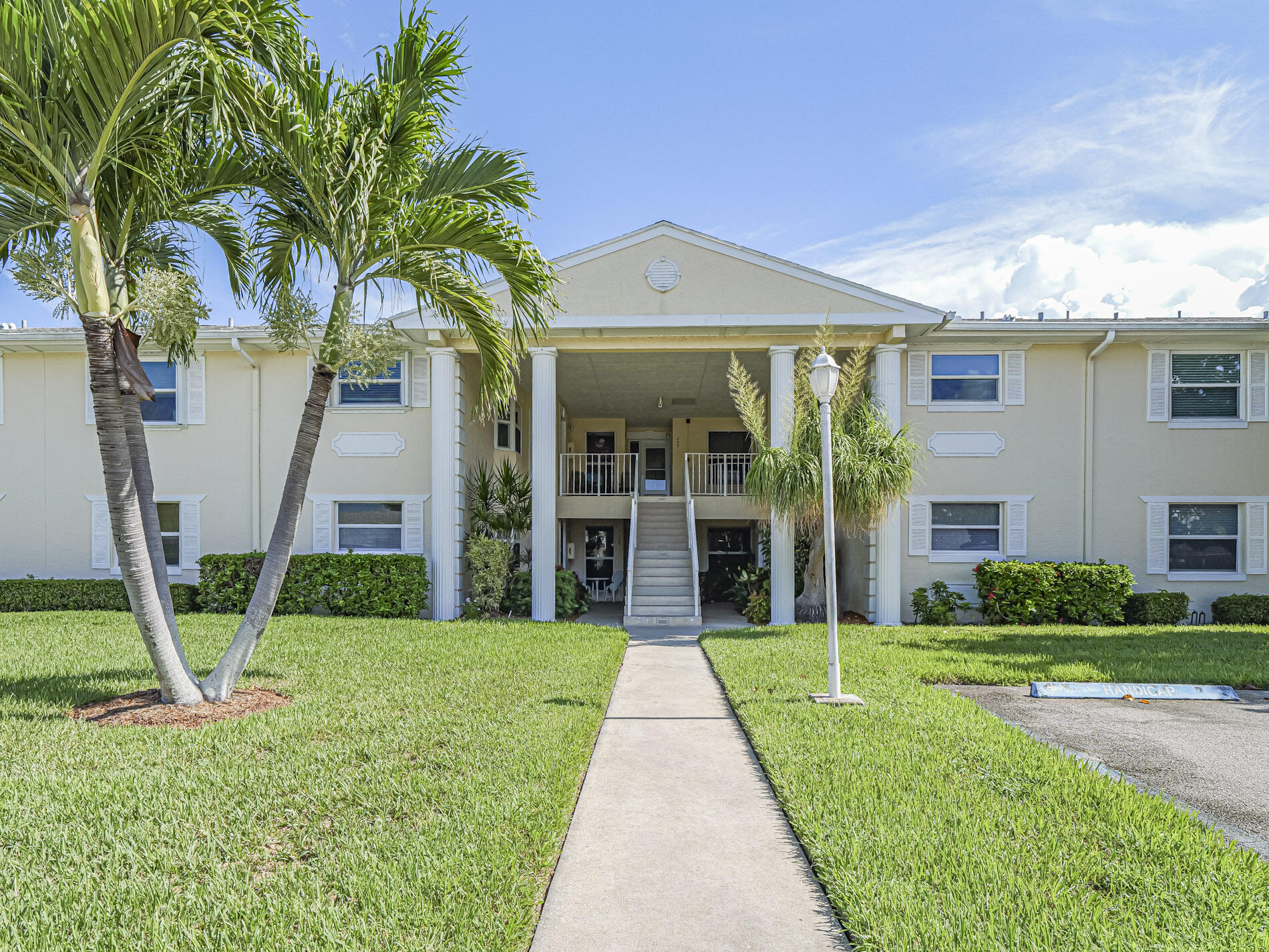 870 Lake Orchid Circle 204