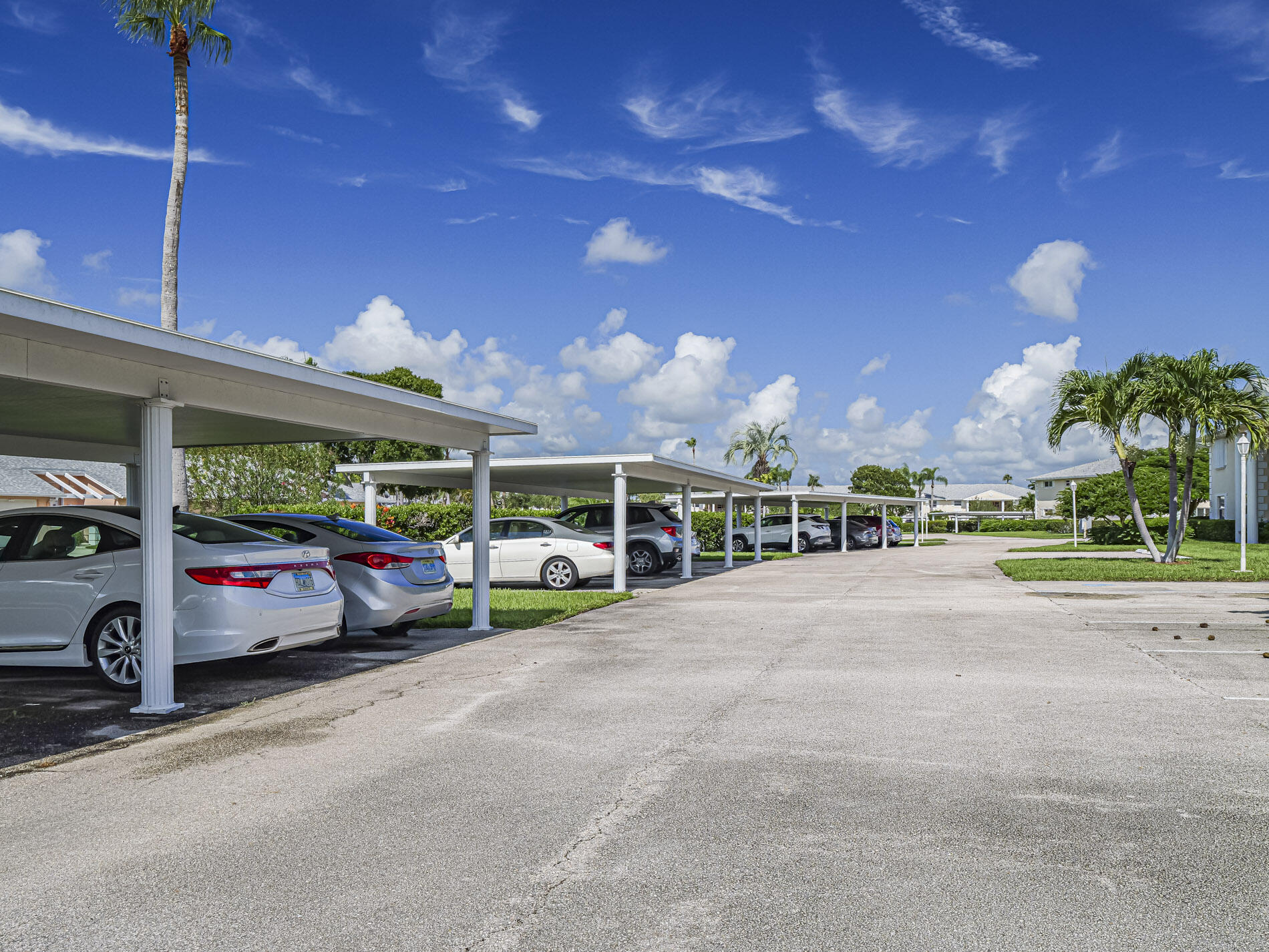 GROVE ISLE EAST CONDOMINIUM - Residential