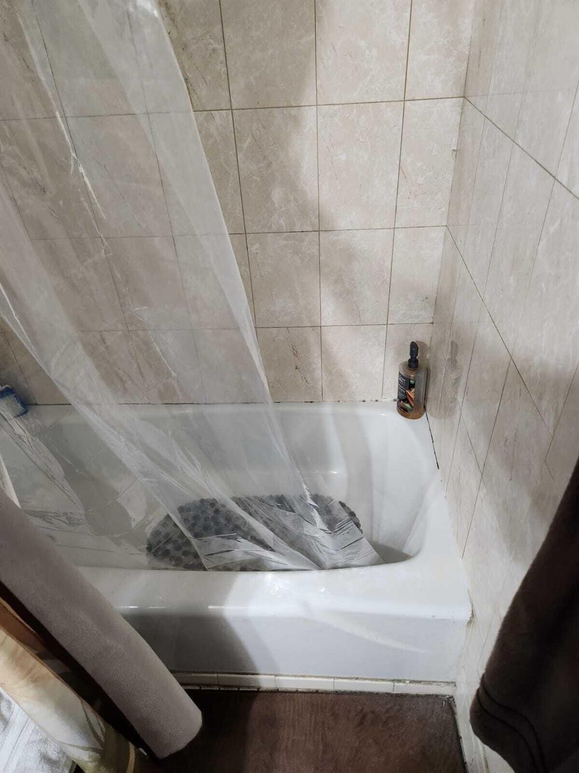 ISLAND HOUSE CONDOMINIUM - Residential Lease