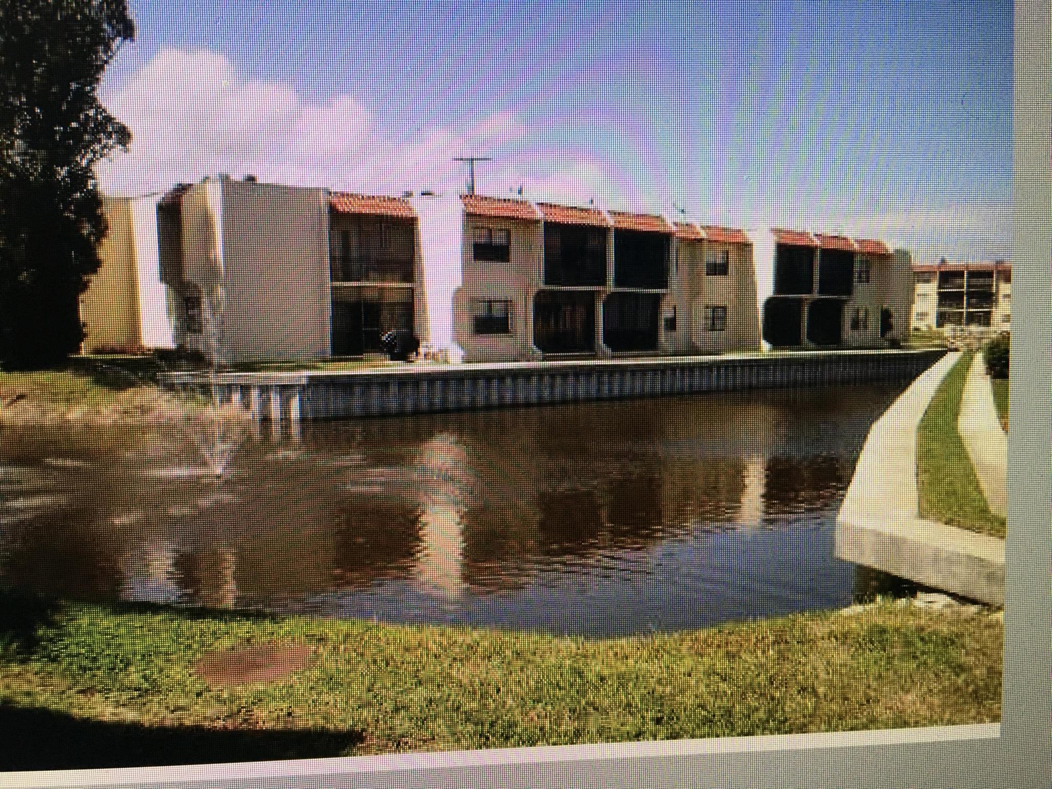 ISLAND HOUSE CONDOMINIUM - Residential Lease