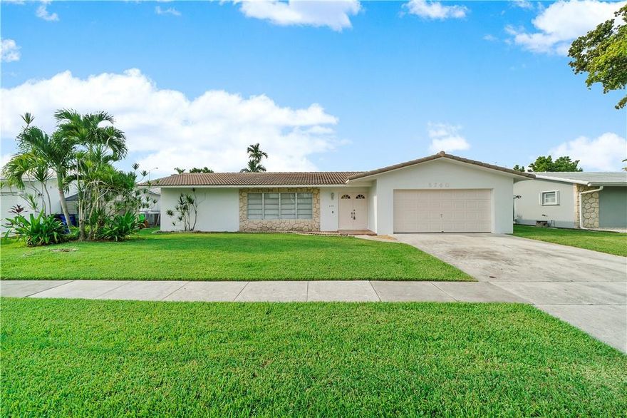 Absolutely BEAUTIFUL home...NEWER Roof, NEWER AC, NEWER Water Heater, NEWER Appliances, Beautiful Tile Throughout, Shutters for Windows, Oversized Screened in Patio, Fenced in Yard, Amazing Location, MOVE-IN Ready and More! Hurry, this one won't last!