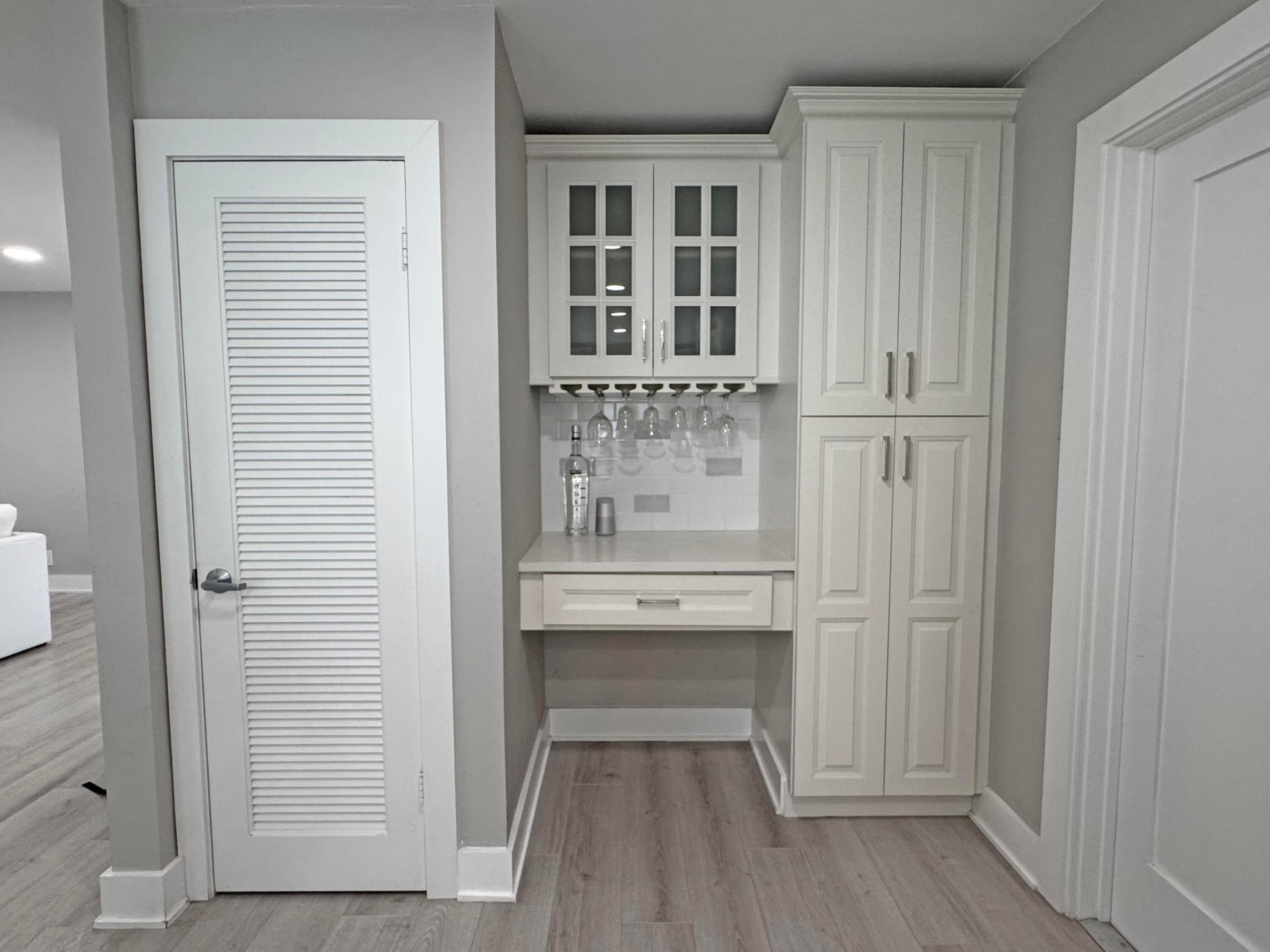 HYPOLUXO PARK - Residential Lease