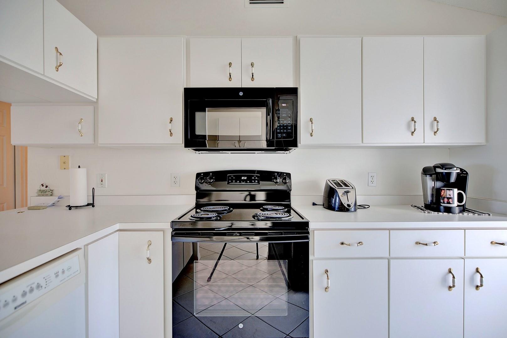 Deeann Lakefront Estates - Residential Lease