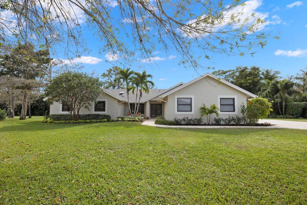 Photo of 1515 Wood Dale Terrace, Wellington, FL 33414 (MLS # R10951164)