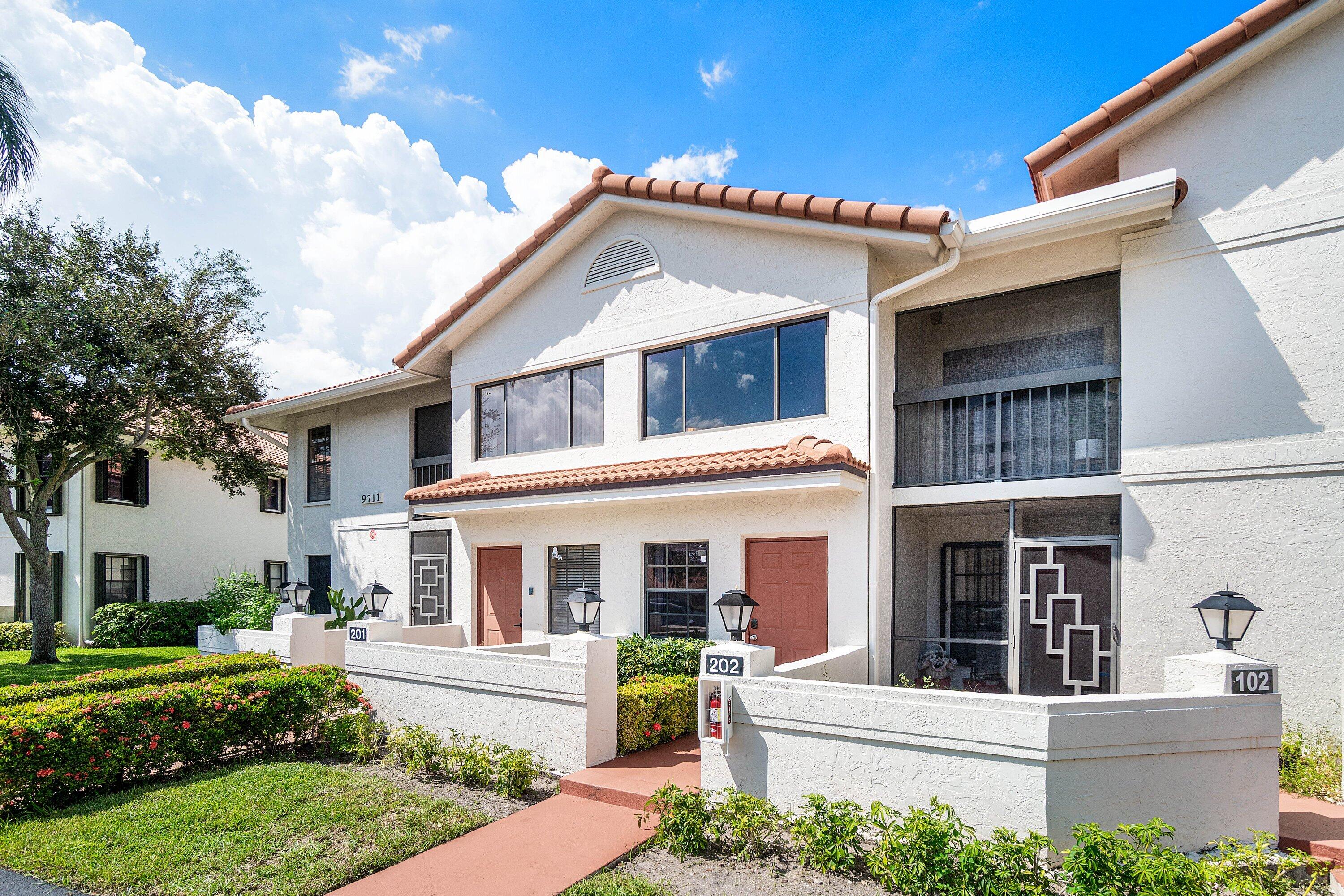 9711 PAVAROTTI Terrace 202